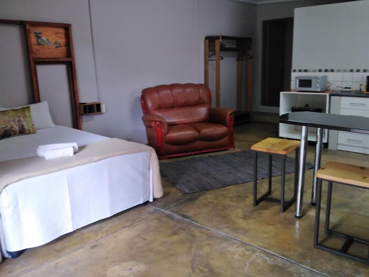 Die Windpomp Guesthouse Gobabis Luaran gambar